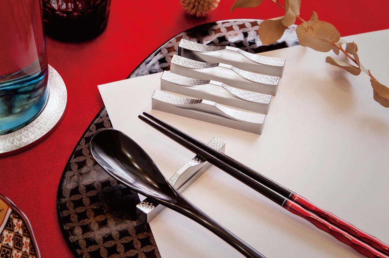 #This Mount Fuji cutlery rest will have you thinking of Japan at every meal