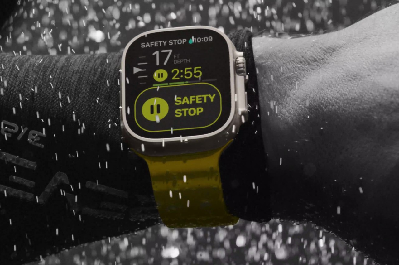 Apple Watch Ultra or Garmin: Which sports smartwatch should you buy - Yanko  Design