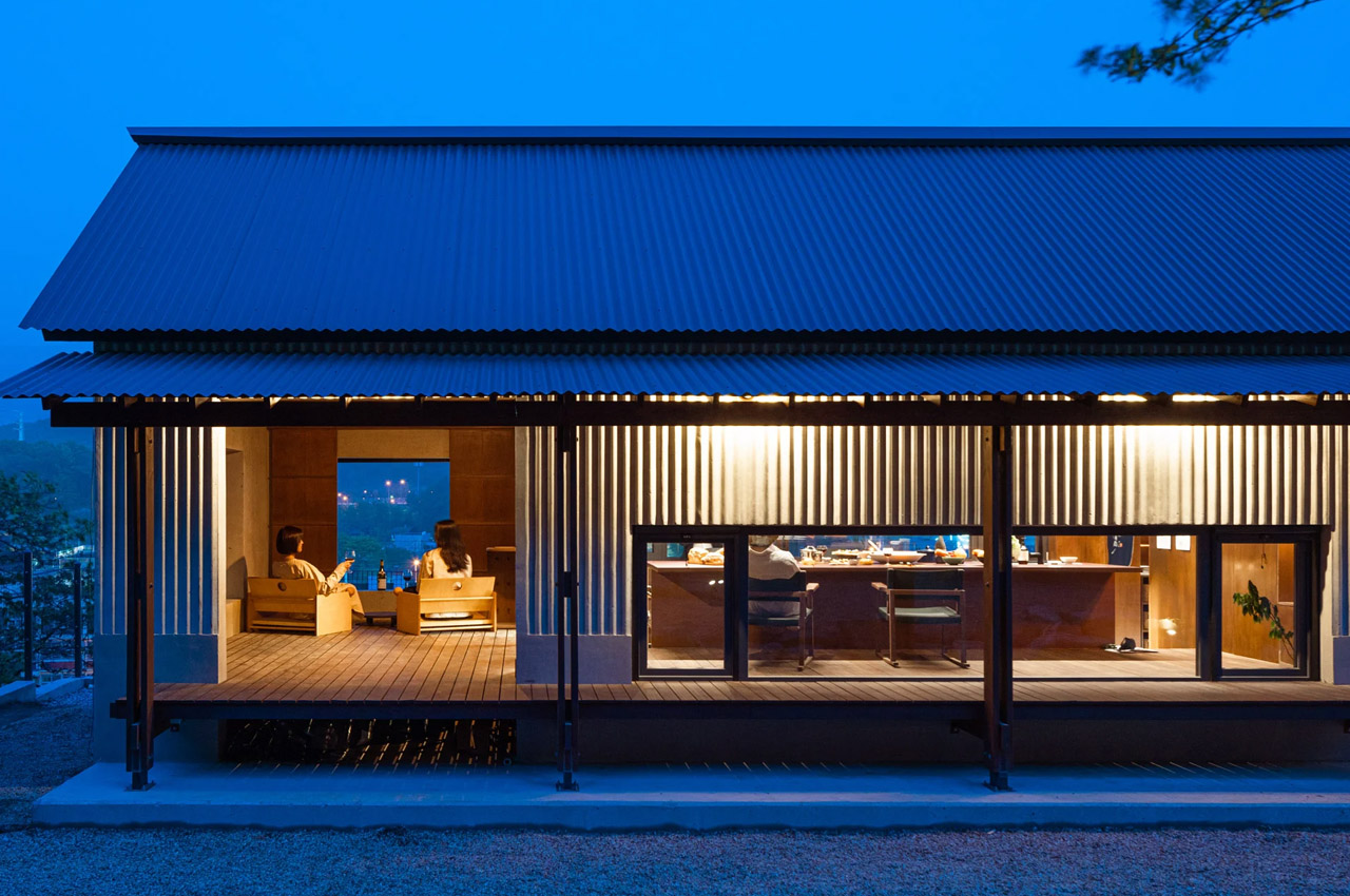#Inspired by traditional Korean hanok homes, this family home smoothly integrates indoor and outdoor spaces