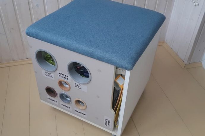 This waste bin has a neat trick for segregation and has a surprising function