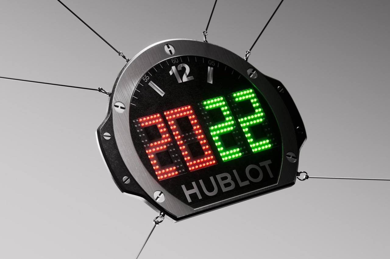 Hublot adds time and function to football with Big Bang e FIFA World Cup  Qatar 2022 smartwatch - Yanko Design