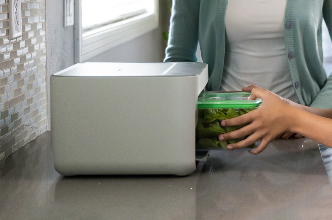 #Smart vacuum food preserver increases your food’s shelf life by 2x and even reminds you before it spoils