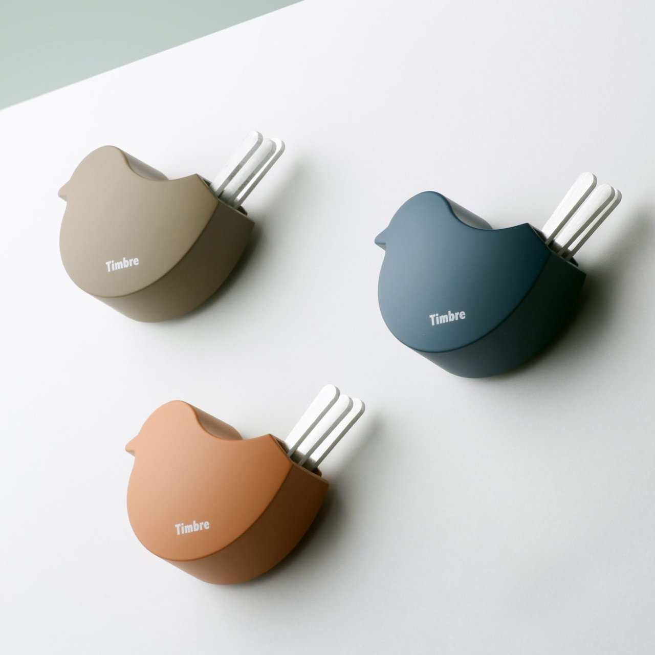 This cute door chime welcomes guests with tranquil notes like a chirpy bird