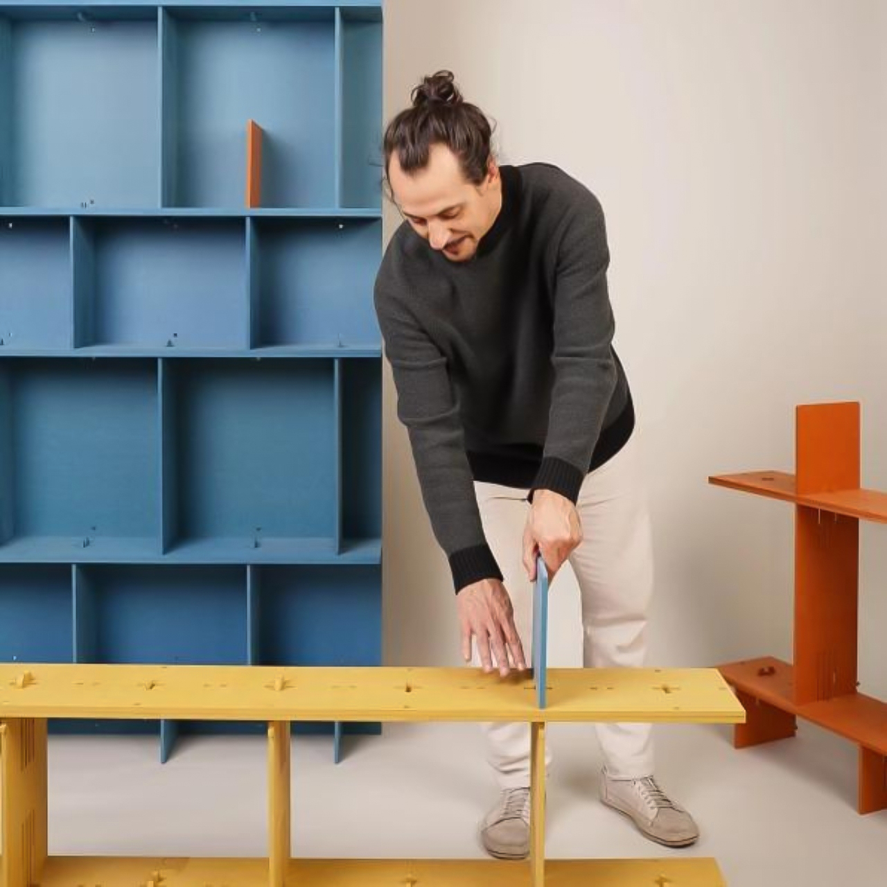 Create furniture with this experimental wooden clip system - Yanko