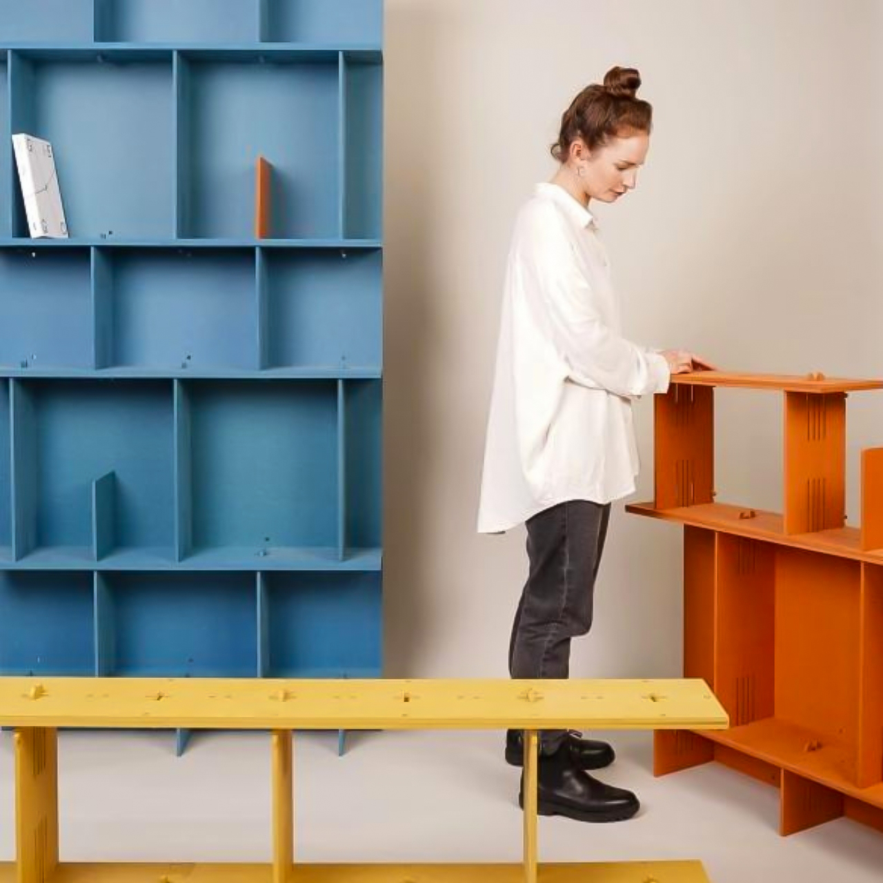 Create furniture with this experimental wooden clip system