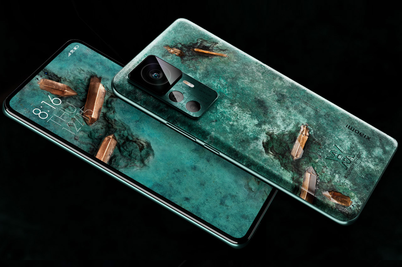 Daniel Arsham's Limited Edition Xiaomi 12T Pro impresses with bronze  crystals and eroded green patina - Yanko Design