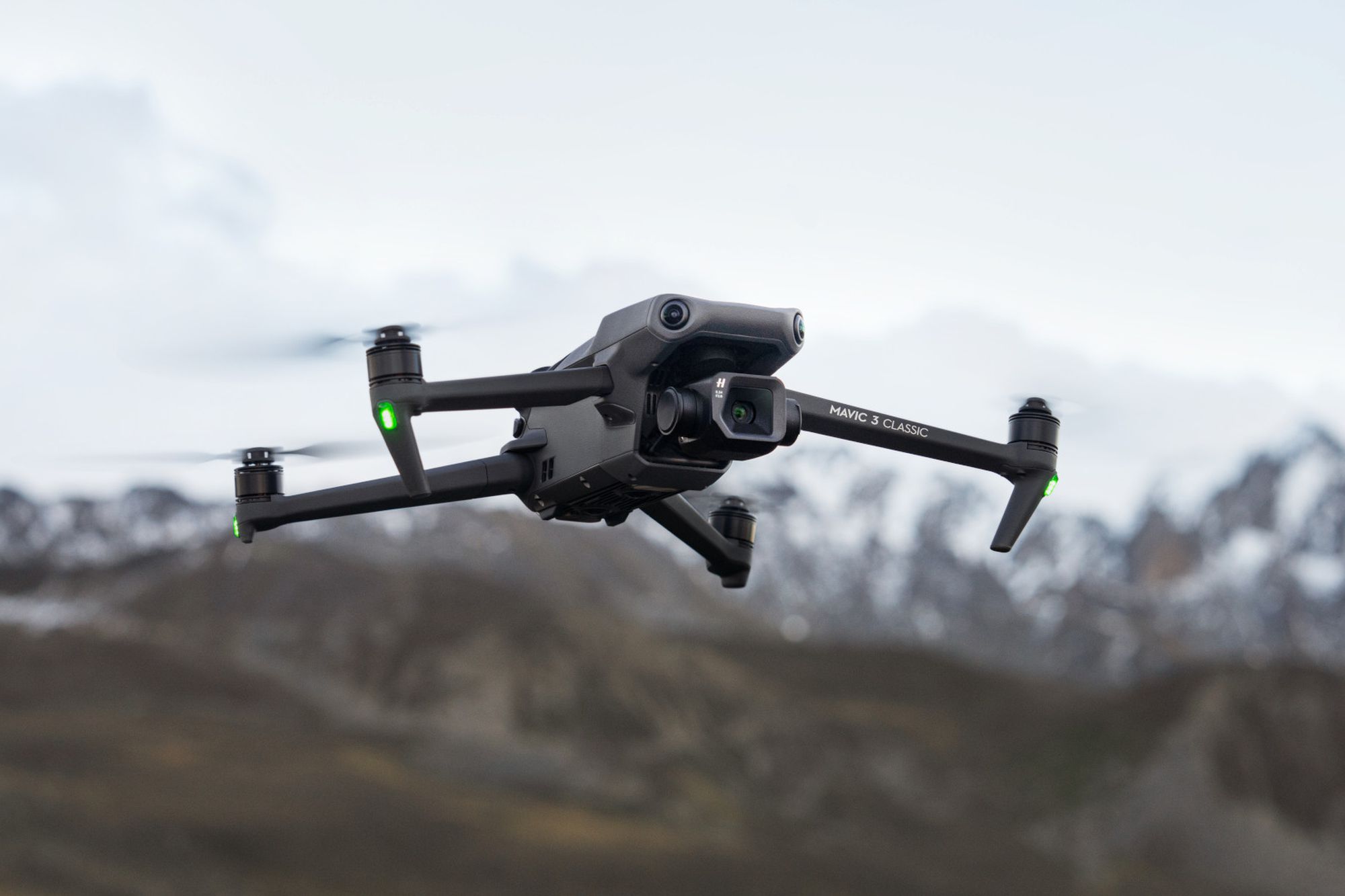 DJI rolls out the Mavic 3 Classic, a ‘relatively affordable’ flagship drone with a Hasselblad camera