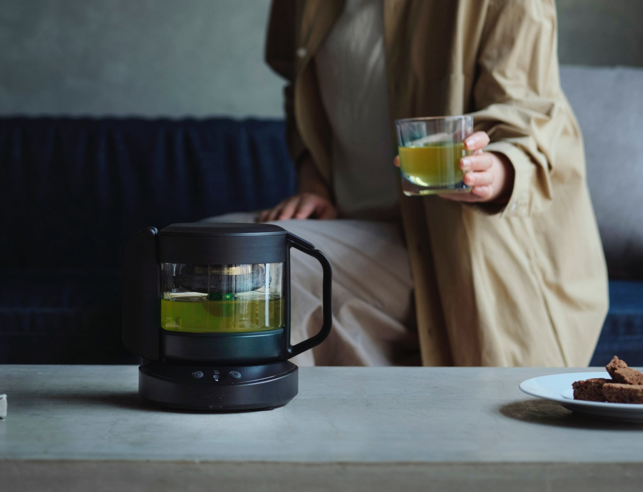 This smart tea pot can read your mood to make the perfect brew