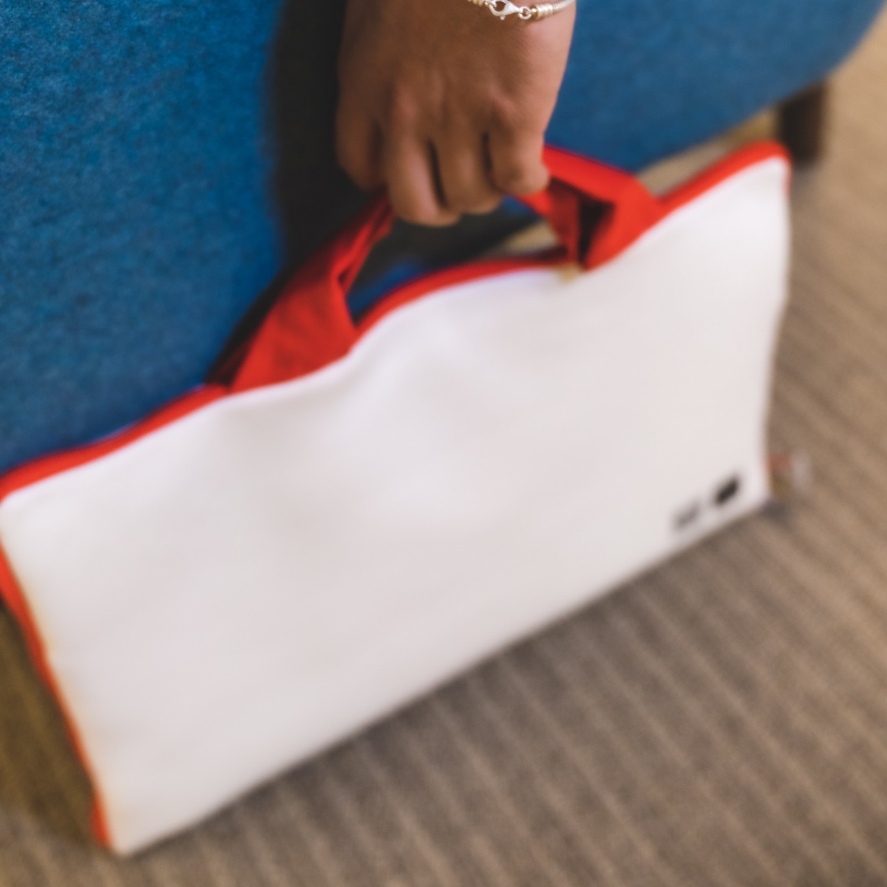 This zero-waste laptop bag tries to make up for your laptop’s environmental sins