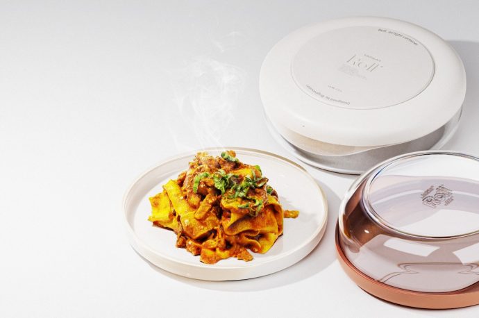 This beautiful food container lets you use the lid as a plate without feeling awkward