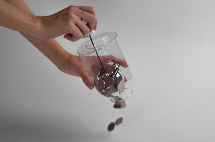Valve coin saver gives you satisfaction when you pull the plug