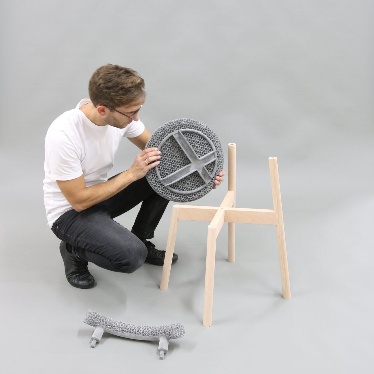 These 3D printed chairs bring an element of flexible, sustainable options to your living room