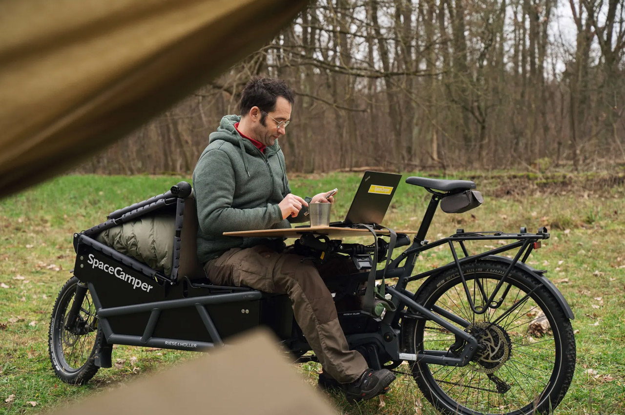 SpaceCamperBike makes working and holidaying on two wheels a holistic experience