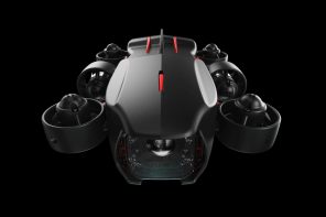 This underwater drone uses 6 propellers to freely move in any direction