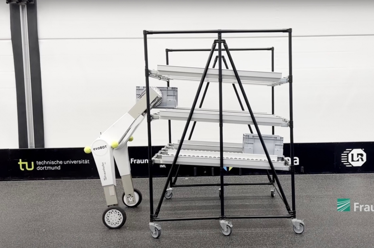 Autonomous robot with sensors can help carry heavy loads on just 2 wheels