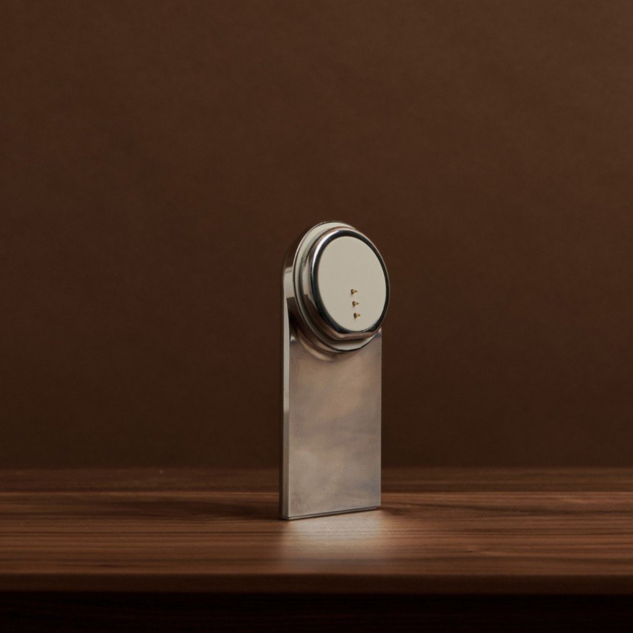 Sleek, metallic Bluetooth speaker concept can match your minimalist aesthetic