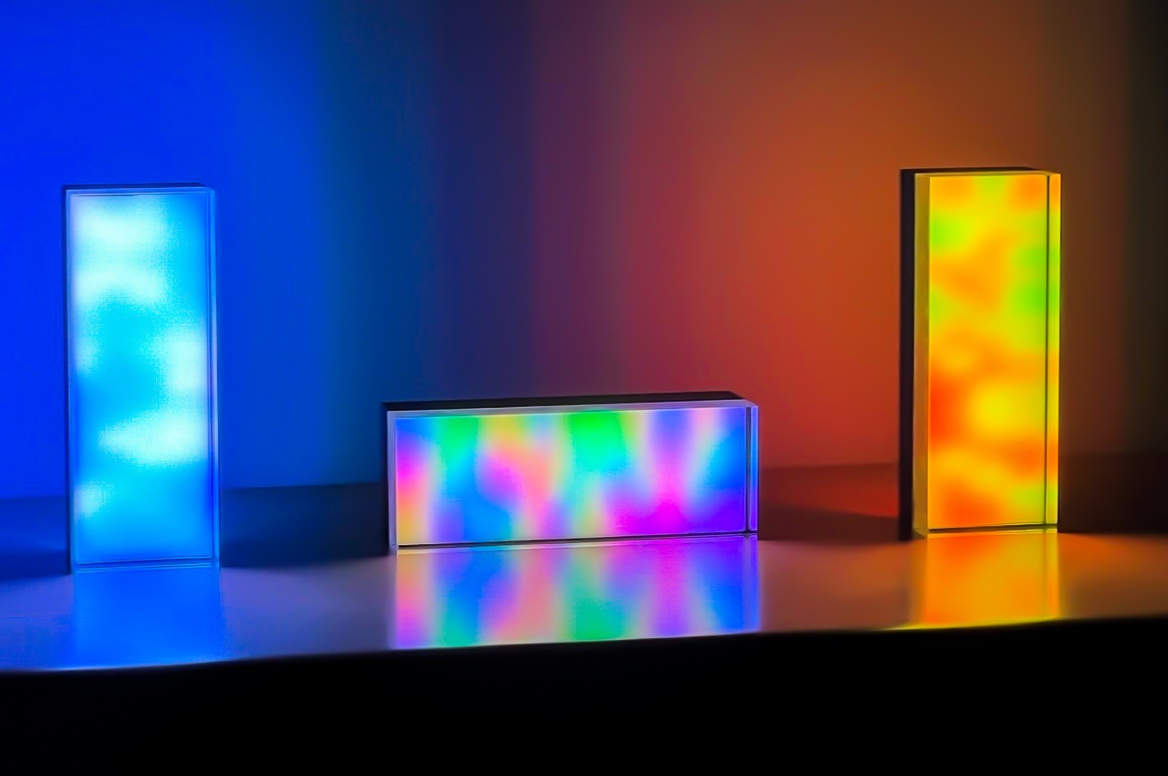 #The perfect smart lamp for 2023: Moonside Neon Crystal Cube is a sleek, modular lamp with a vibrant character