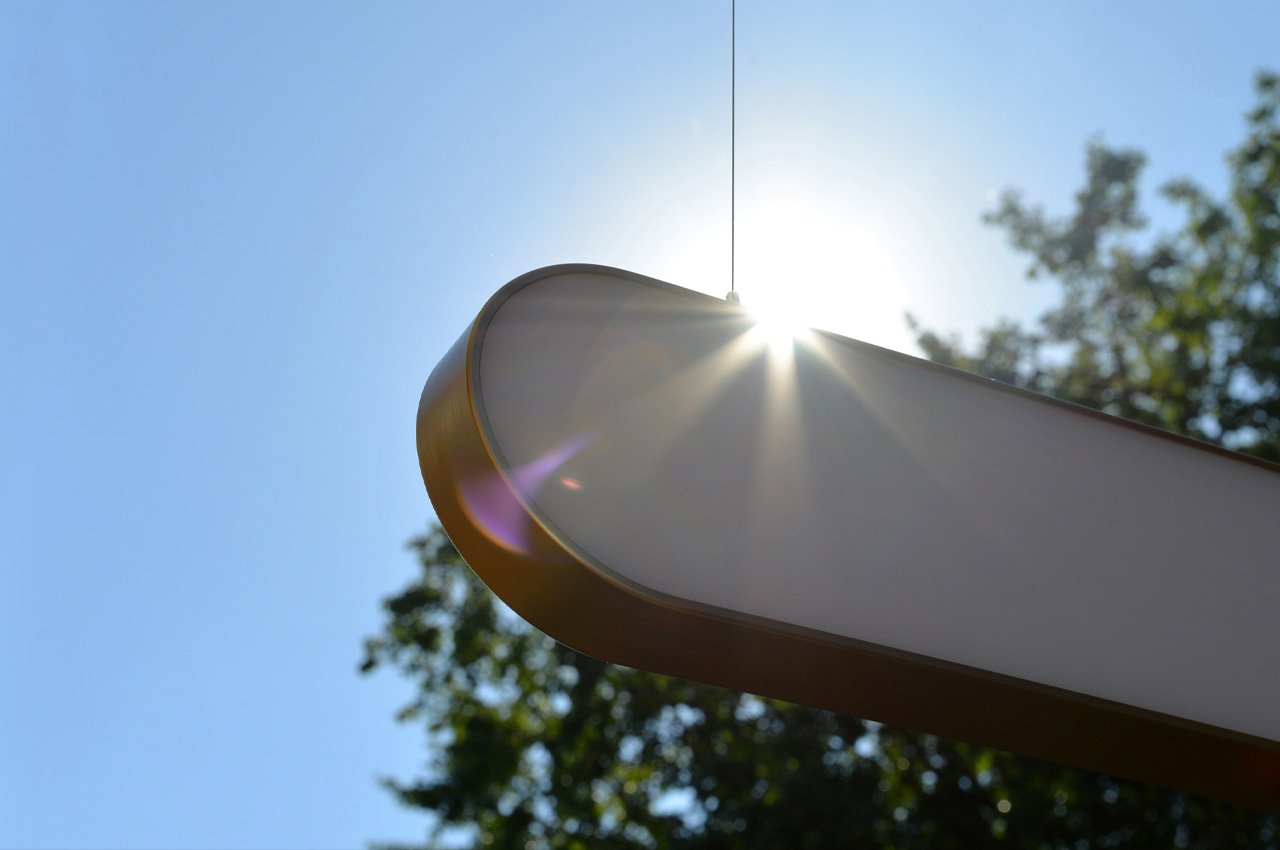 This sunlight-mimicking lamp harvests solar energy by day to light up your home at night