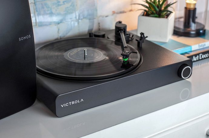 Victrola Stream Onyx turntable makes your wireless Sonos party a bit more affordable