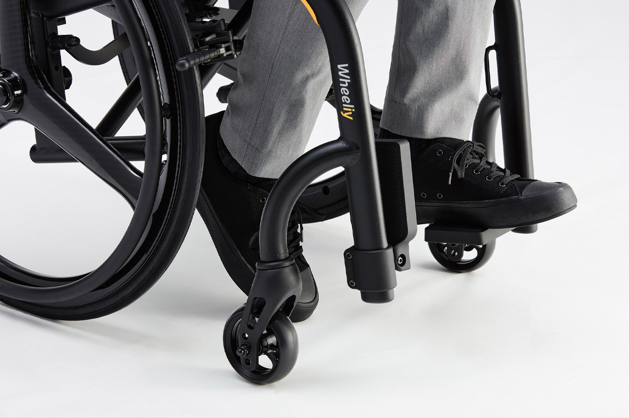 This foldable wheelchair with yellow accents was designed to blend in with the city