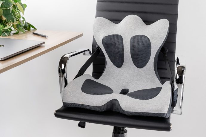Ergonomic seat cushion is a doctor-designed lifeline for your lower back