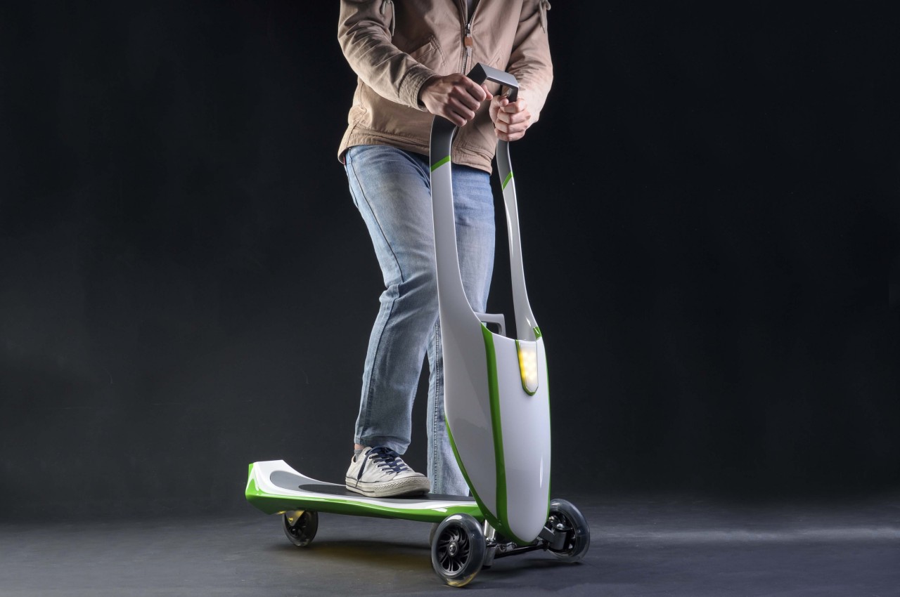 #Foldable kick scooter concept suggests a better rental system for city travel
