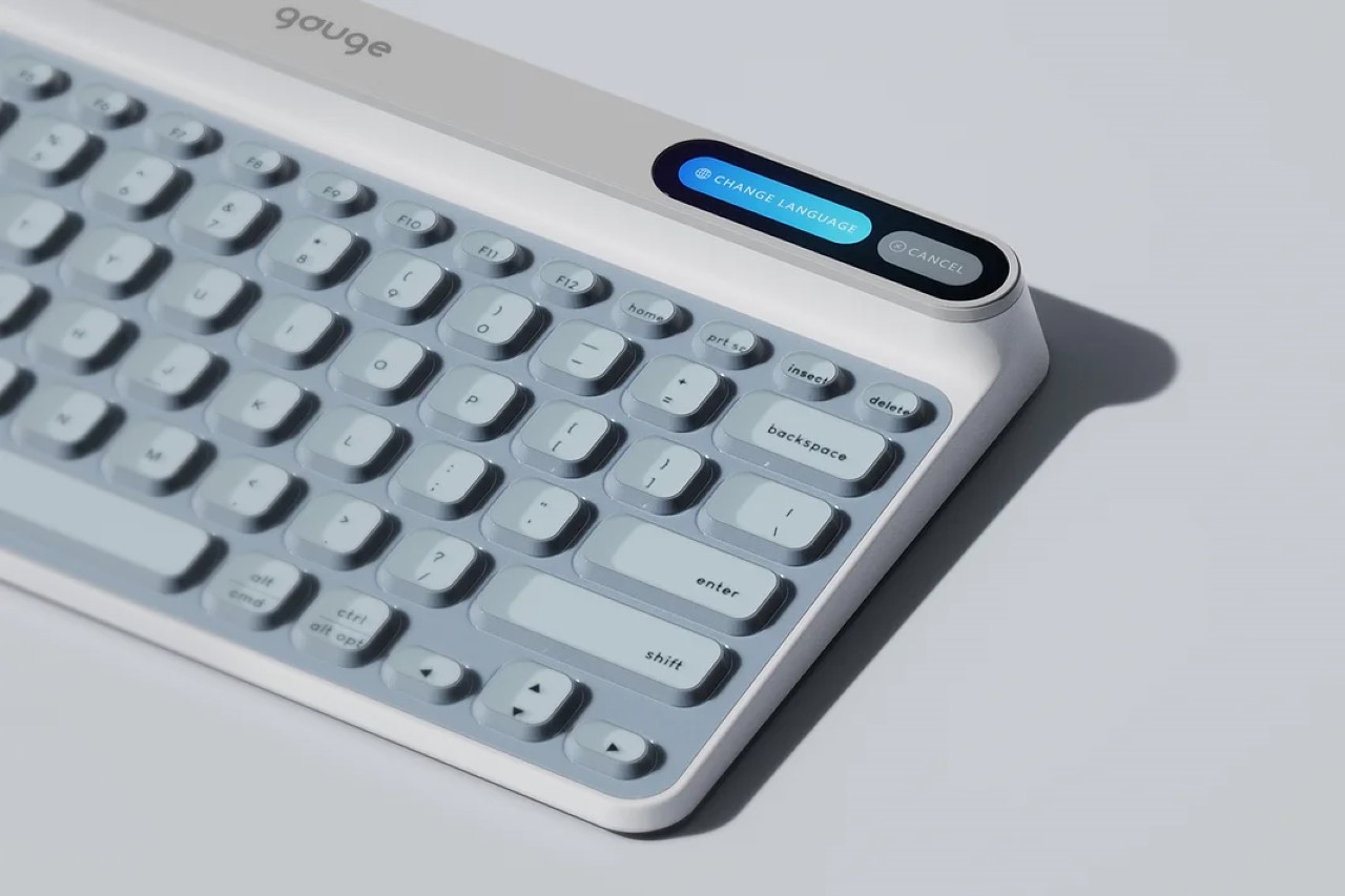 #This keyboard comes with its own ‘Dynamic Island’ and electronic ink keys that change languages