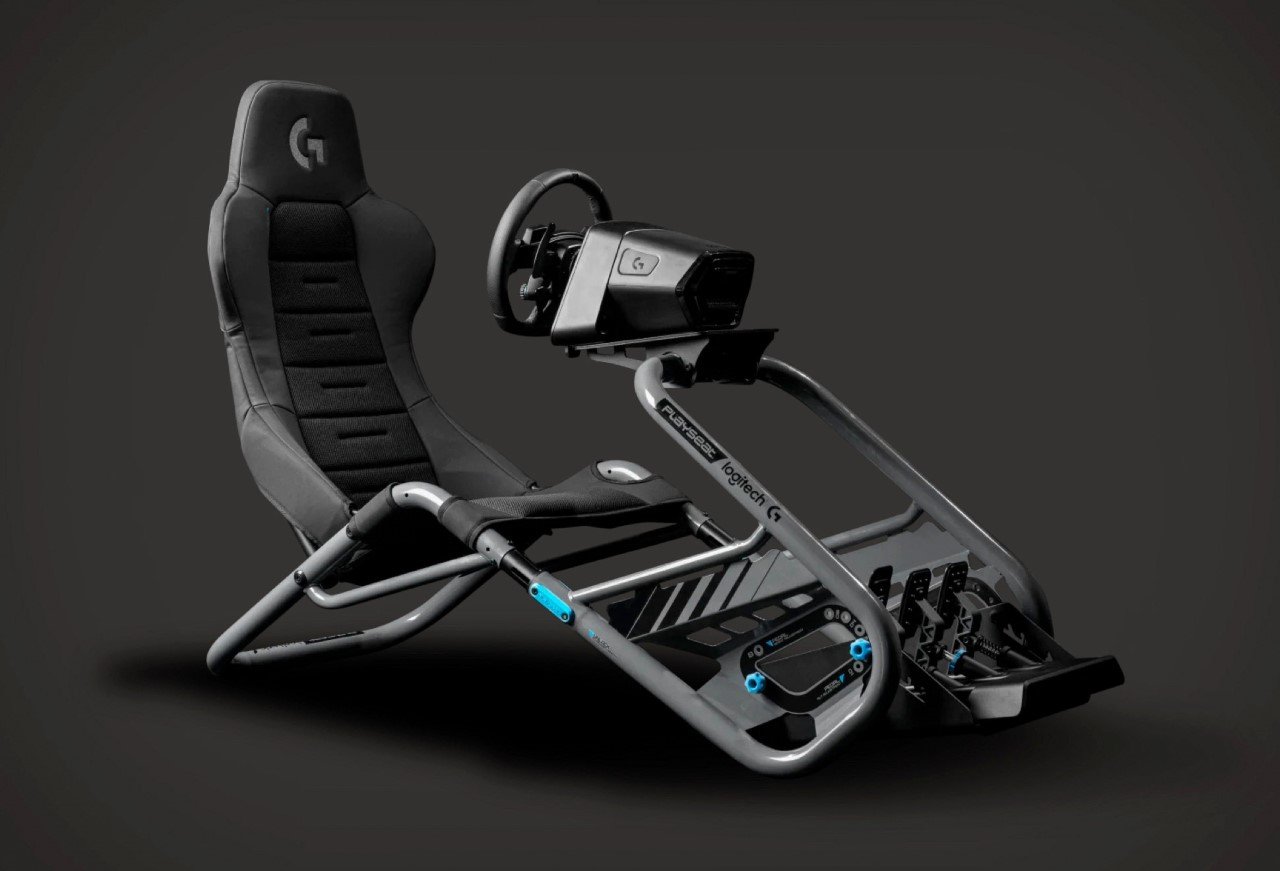 vejledning syv mikroskopisk Logitech announced a $599 cockpit rig for you to play your racing games in  utmost reality - Yanko Design