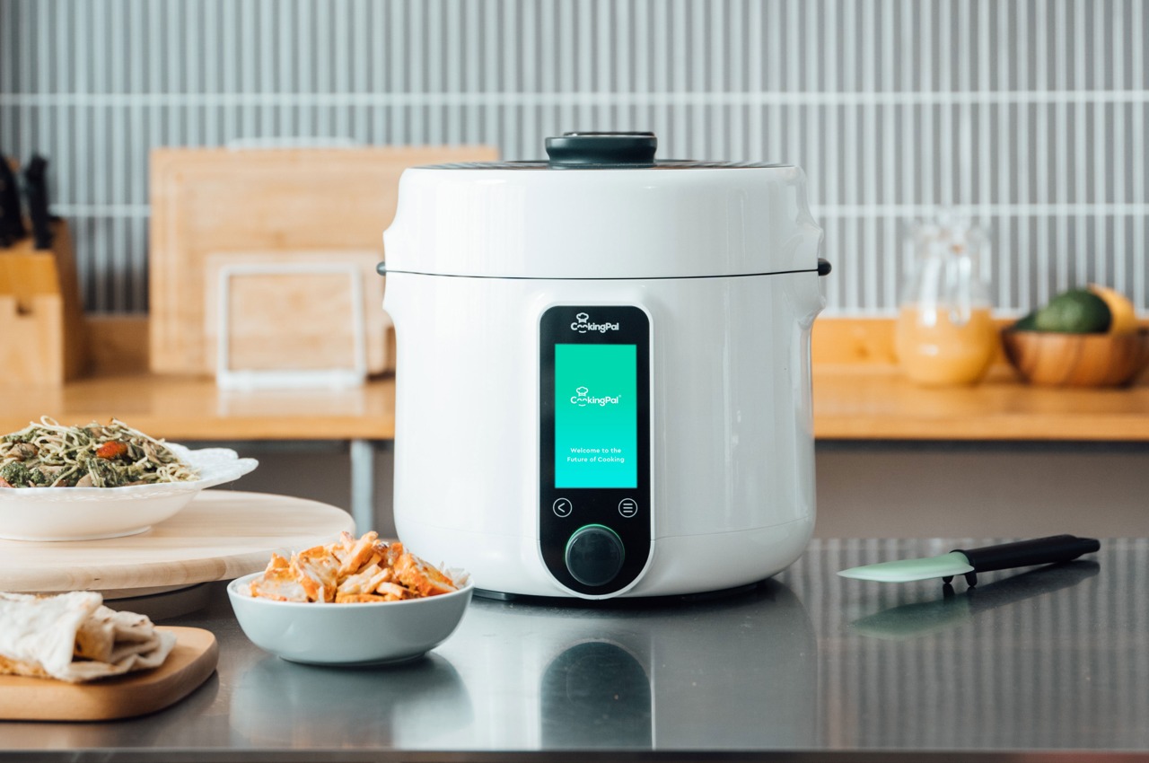 #This modular kitchen appliance does the job of a weighing scale, pressure cooker, saucepan, and air-fryer