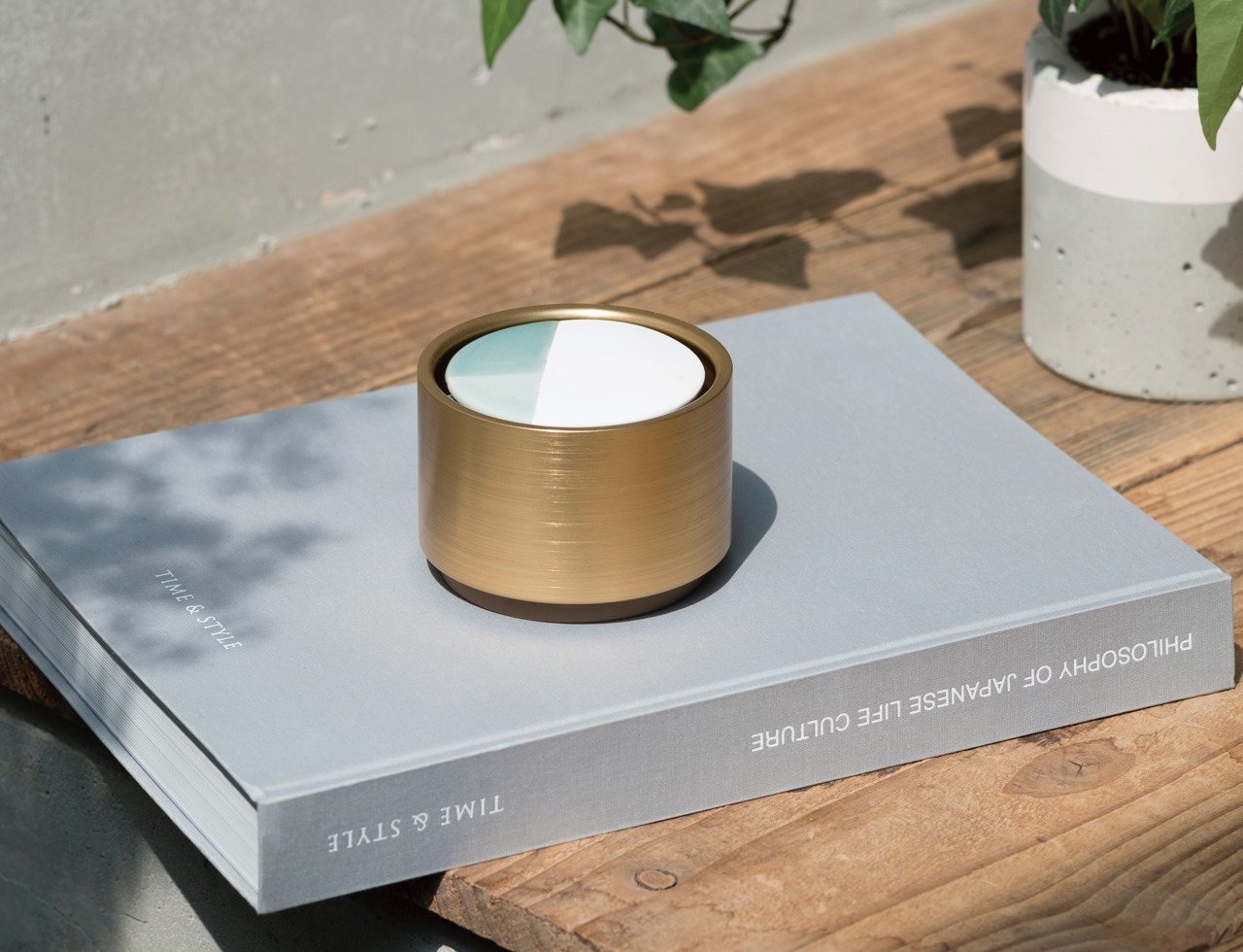 Top 5 Japanese Designs Gift Guide to Bring Peace and Productivity to Modern Life