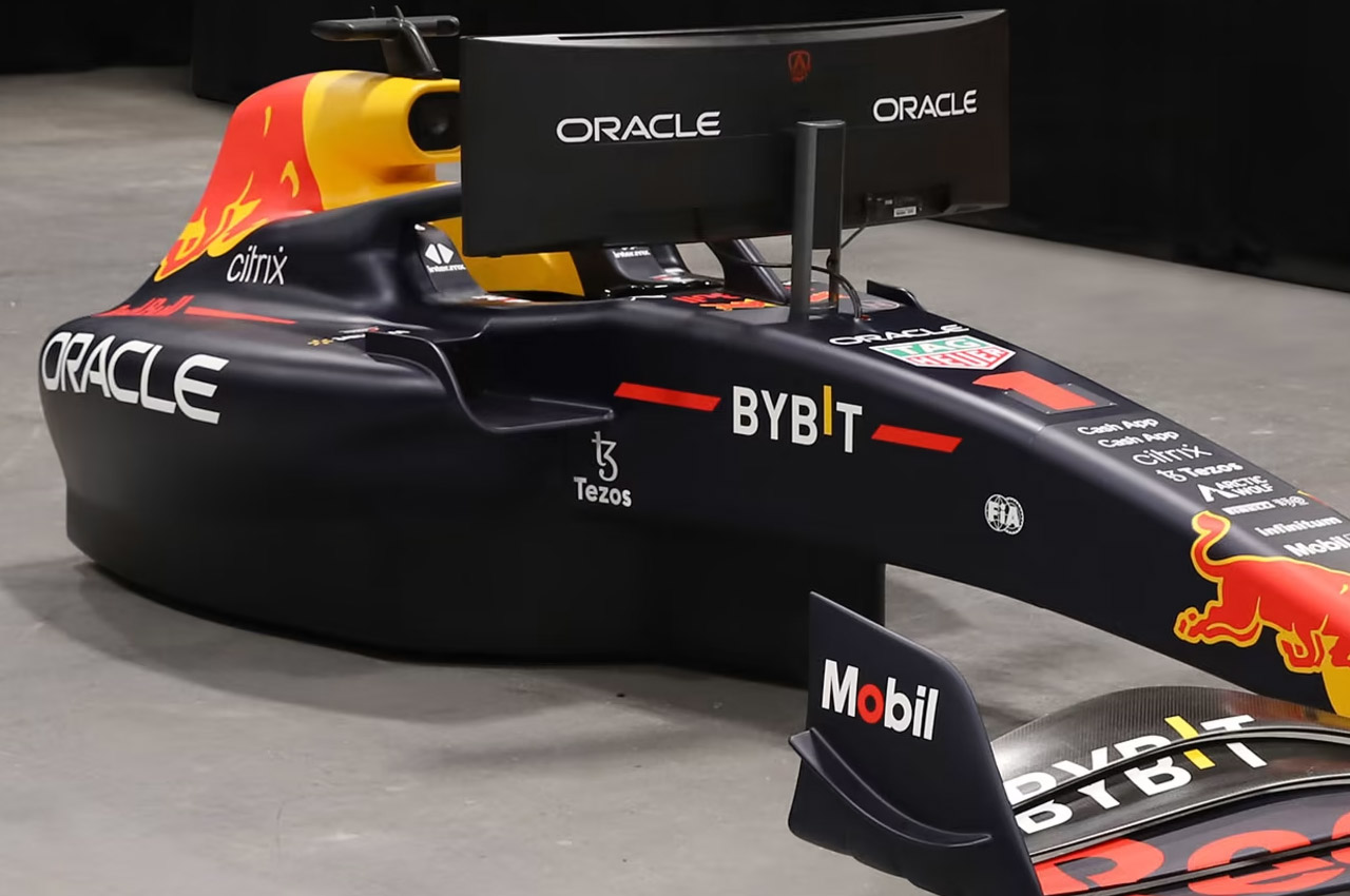 F1 Racing Simulator build from authentic Red Bull RB18 puts you right in the action