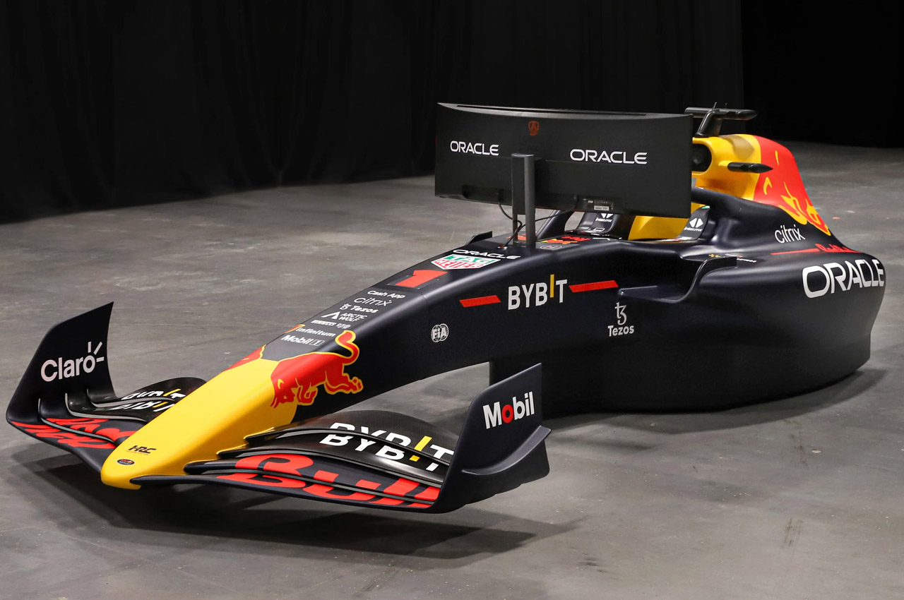 #F1 Racing Simulator build from authentic Red Bull RB18 puts you right in the action