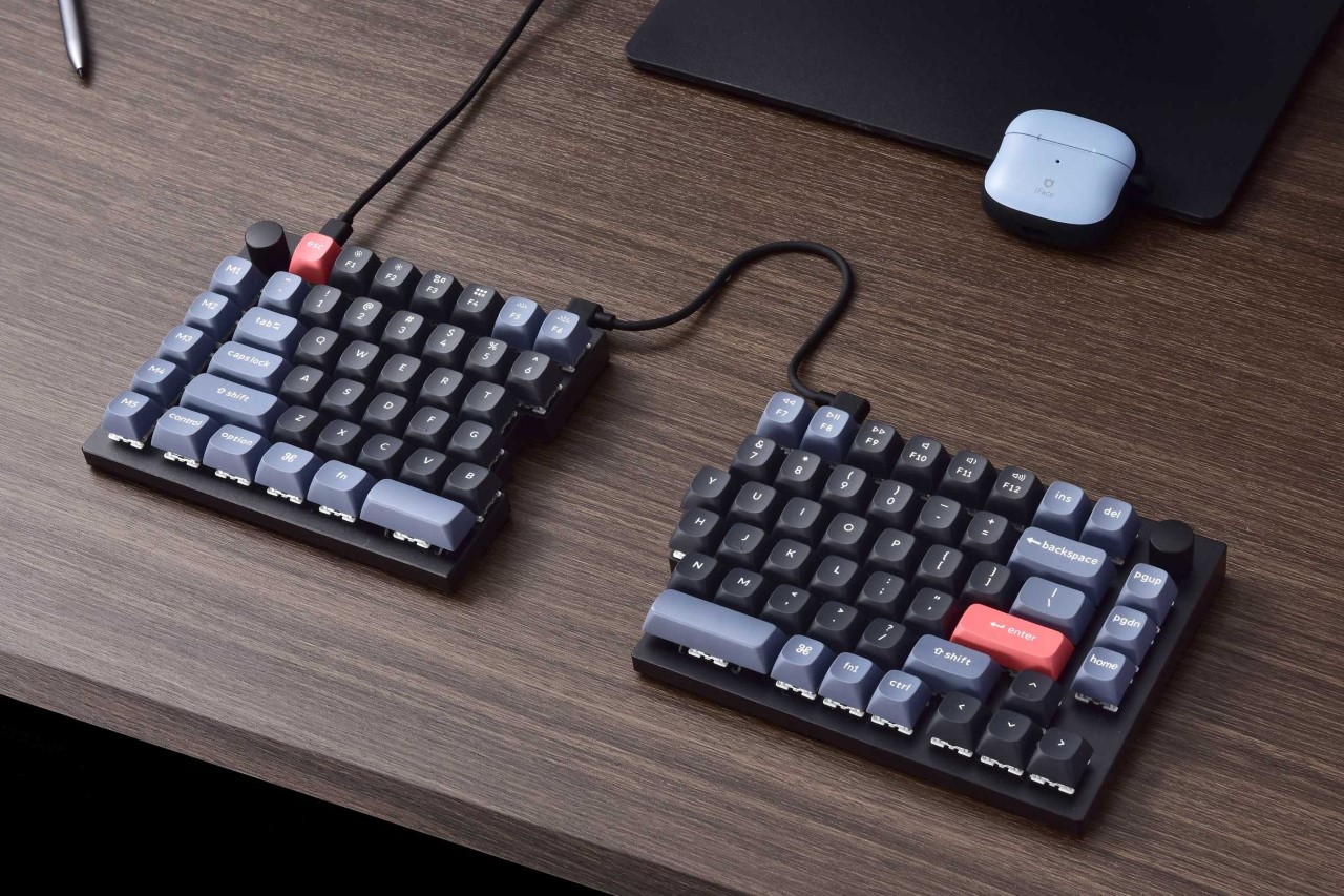 #Keychron’s latest split keyboard comes apart and joins back like two jigsaw puzzle pieces and I love it!
