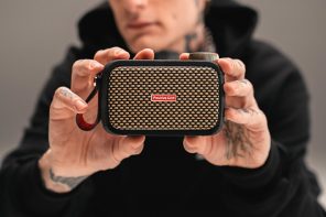 Ridiculously portable guitar amp comes with app support that lets you choose from over 50,000 tones