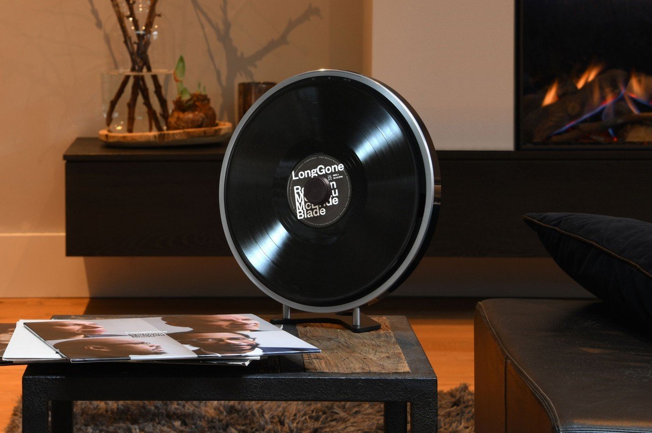 #Invisible turntable makes playing your vinyl look almost magical