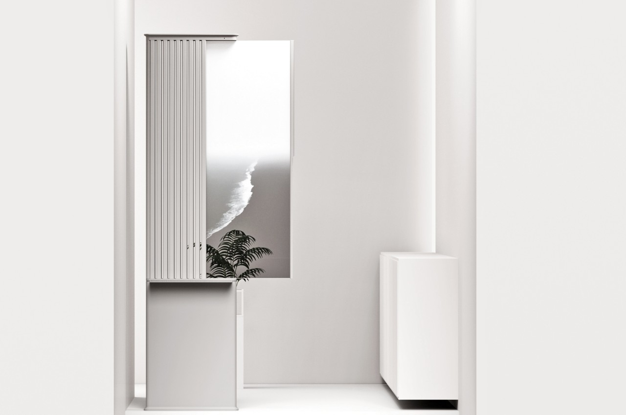 Sliding doorway display borrows a scenery to enchant and inform