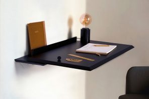 This minimal IKEA-worthy folding desk doubles up as a decorative shelf