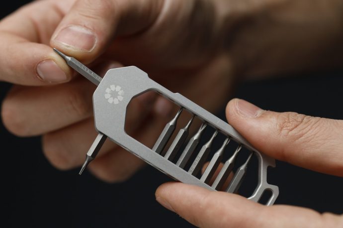 Titanium Magnetic Screwdriver puts all the bits you need right in your pocket