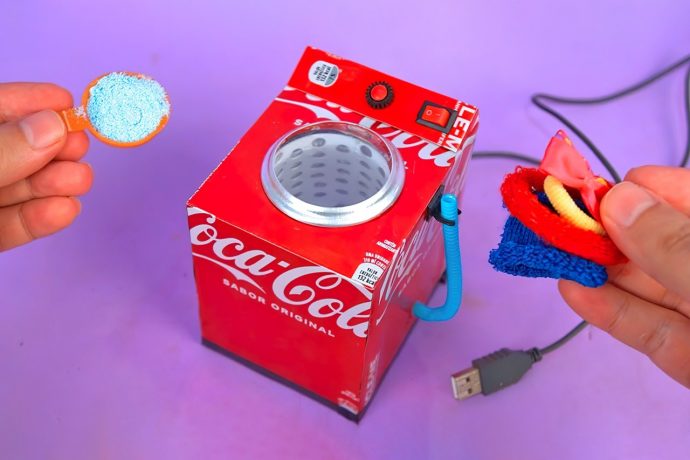 Actually functional tiny washing machine made from Coca Cola feels like a perfect DIY summer project
