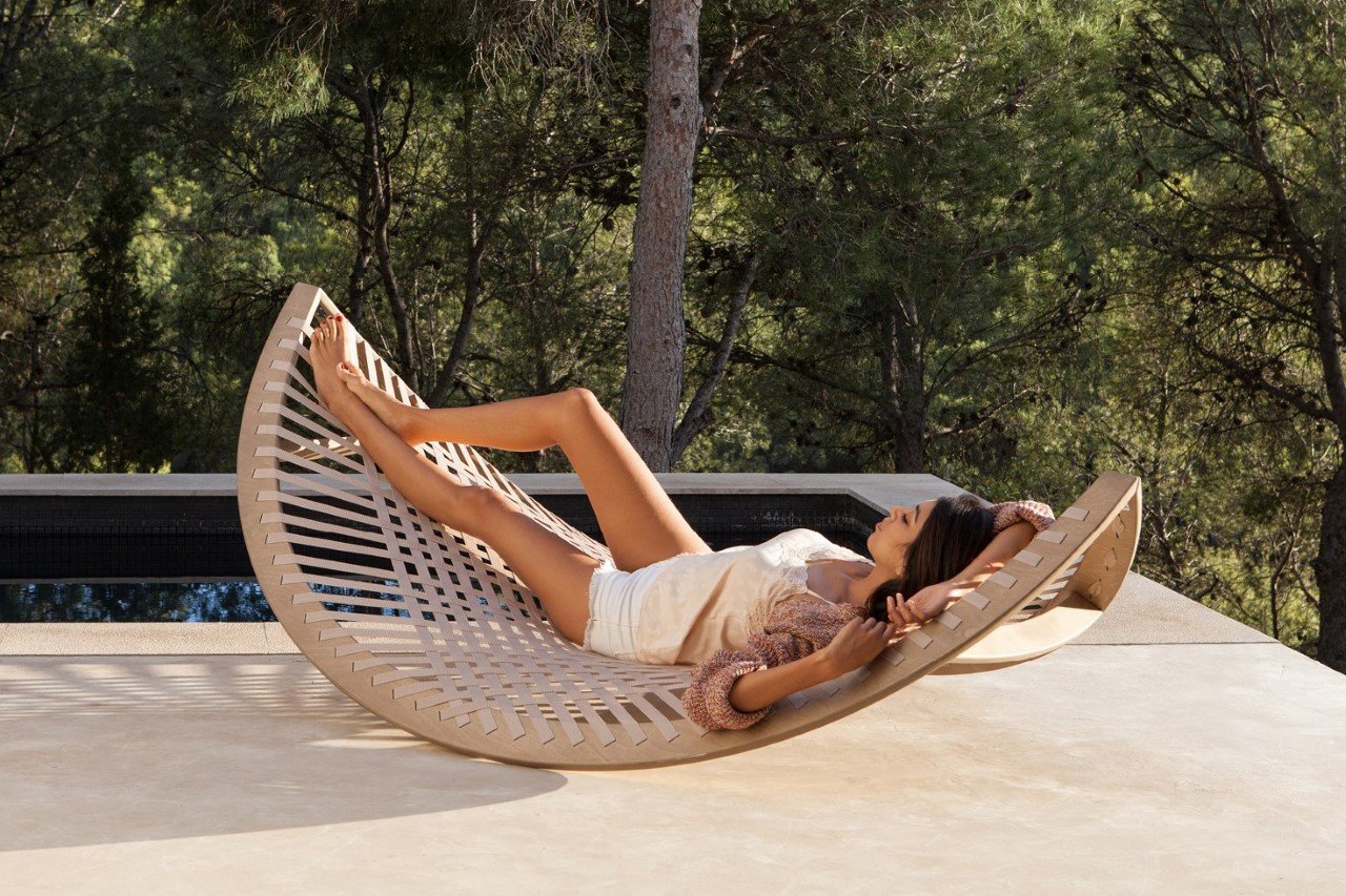 #This Hammock Rocking-Chair hybrid is perfect for lounging by the poolside, porch, or even your high-rise balcony