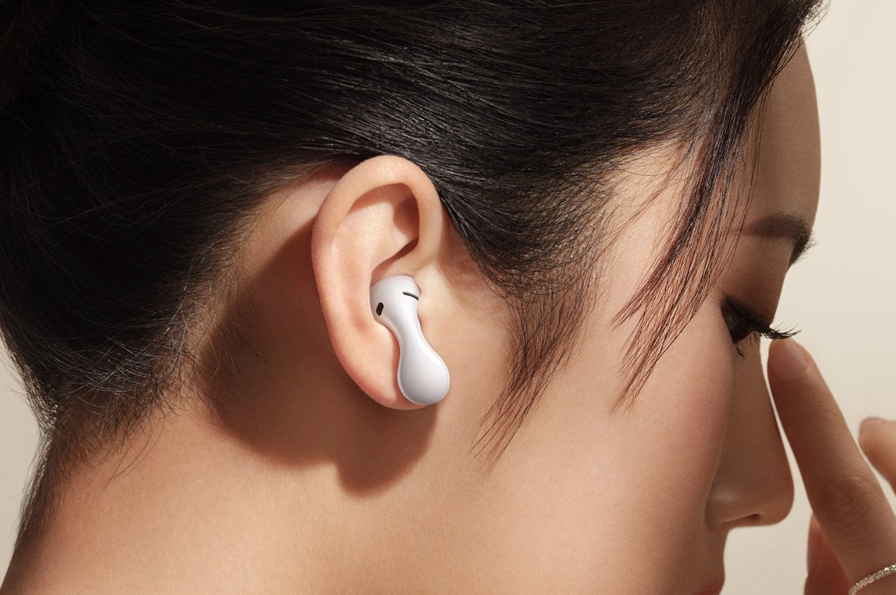 Waterdrop-shaped HUAWEI FreeBuds 5 promise ergonomic comfort, premium sound  and excellent ANC - Yanko Design