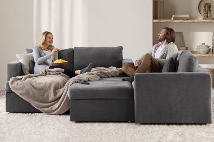 You can build this ‘transformer’ couch in any shape by joining pieces together like LEGO bricks