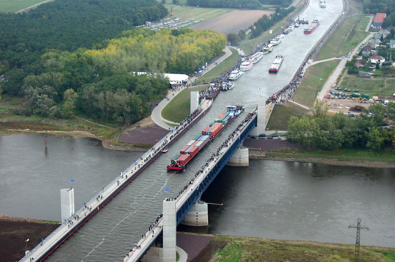 20 Spectacular Bridges Of The World