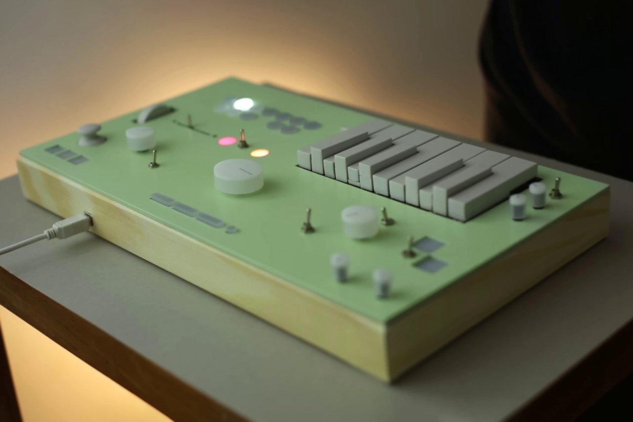 #2.1 Million Views in 6 Days… What Made This MIDI Synth’s Launch Video SO Viral?