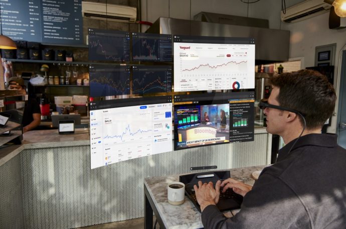 5 Ways the Spacetop AR Laptop Makes Work Better and 5 Ways It Makes It Worse