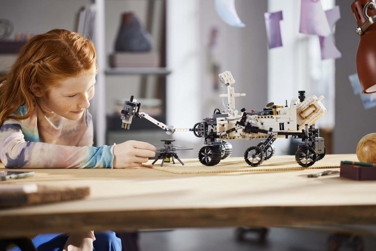 LEGO and NASA collaborated to design this stunningly realistic and functional Perseverance Mars Rover replica