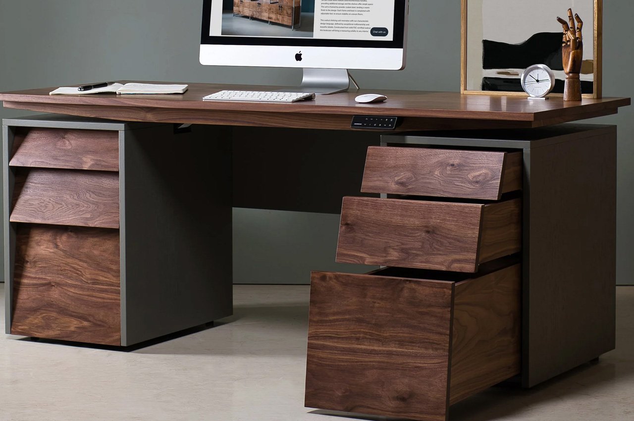 #This sit-stand desk perfectly fuses the good looks of traditional writing desks with modern ergonomic comfort