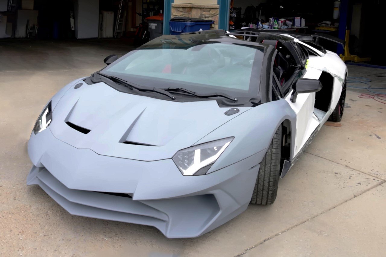 #A Father-son duo 3D Printed an Entire Lamborghini Aventador and it looks Stunningly Real