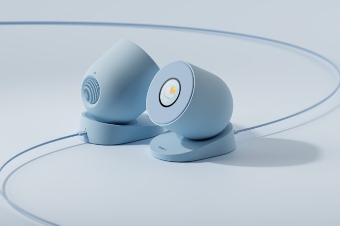 How an innovative wireless charger concept also functions as a tiny smart display
