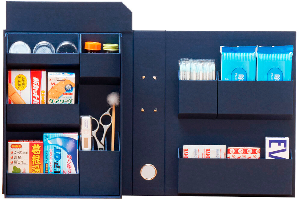 How to save desk space with this organizer disguised as a file binder